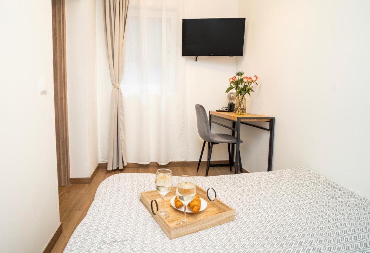 Downhill Apartment On The Groundfloor Kaunas Eksteriør billede